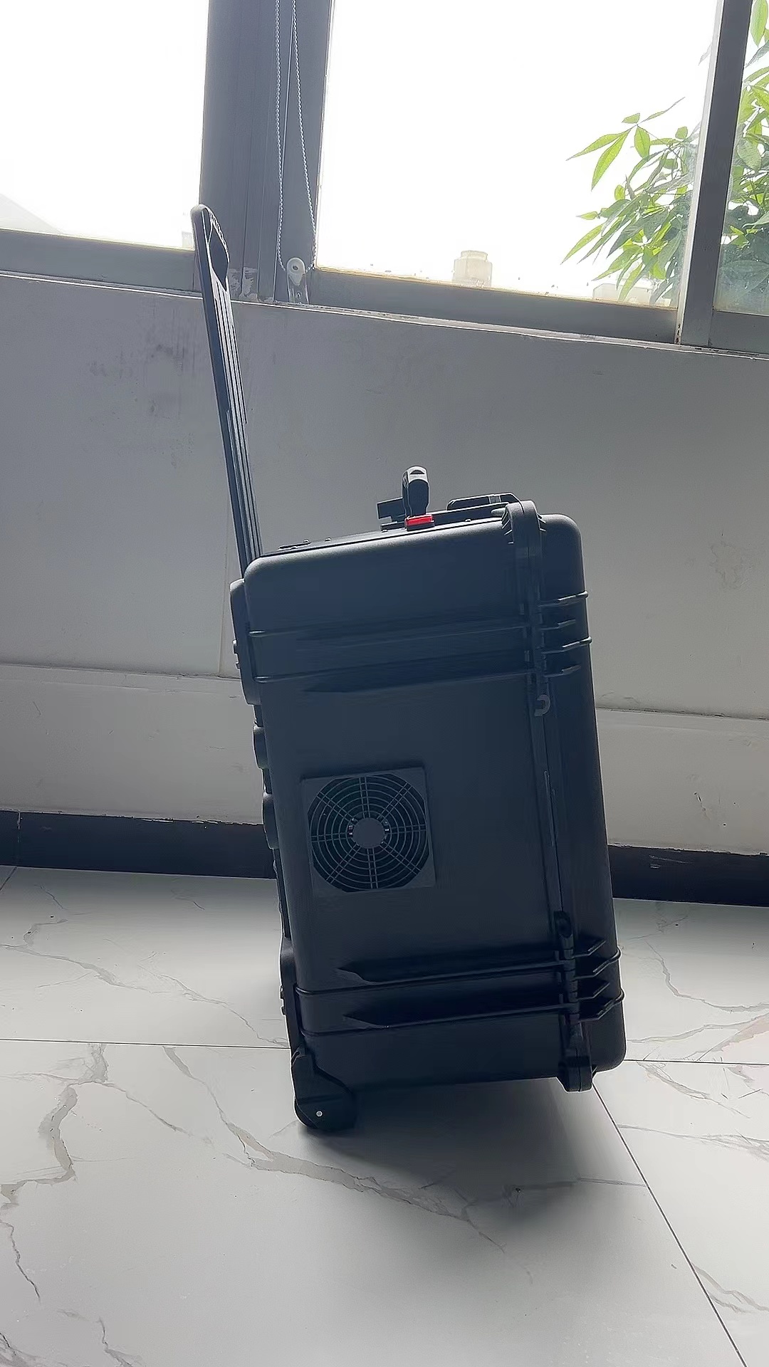 岭口镇手拉箱型移动通信干扰器